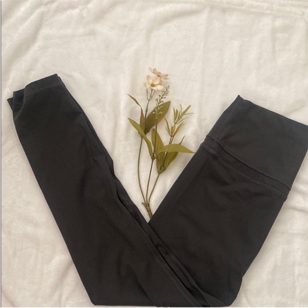 CRZ YOGA Black Leggings. Size L